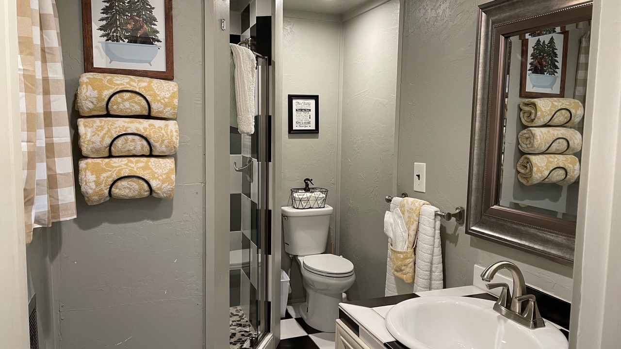 Photo of Bathroom in Dorrington