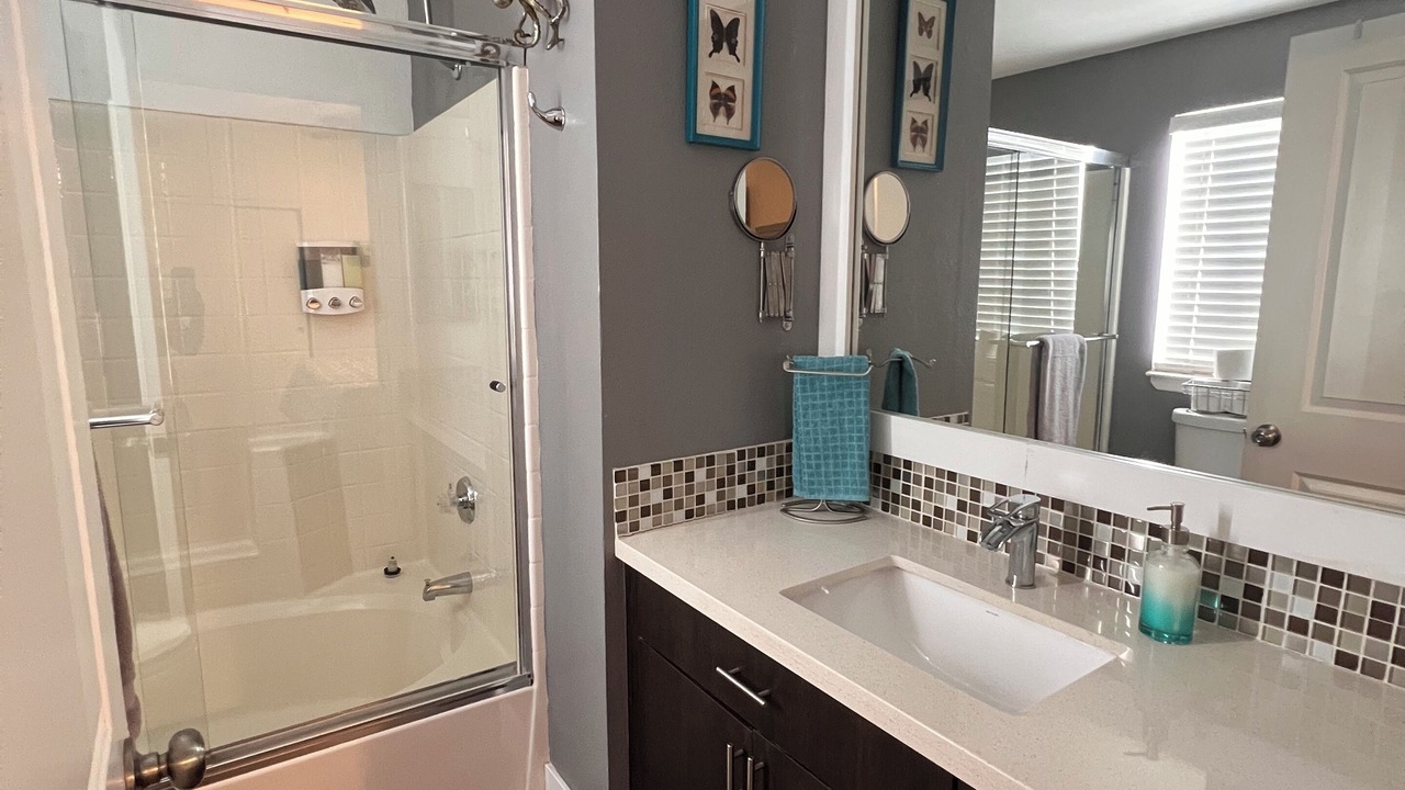 Photo of Bathroom in Parker Strip