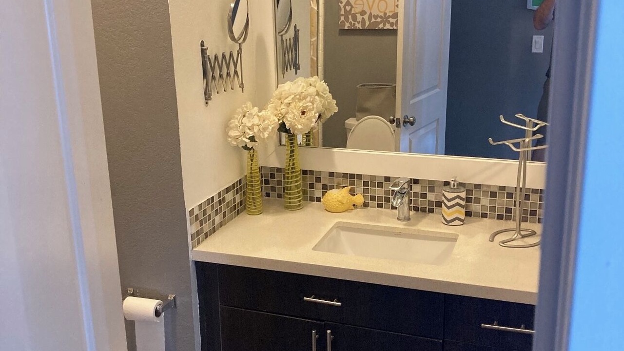 Photo of Bathroom in Parker Strip