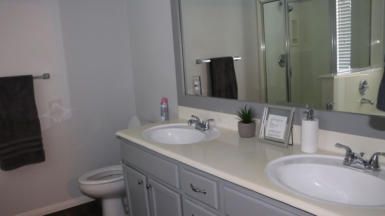 Photo of Bathroom in North Las Vegas