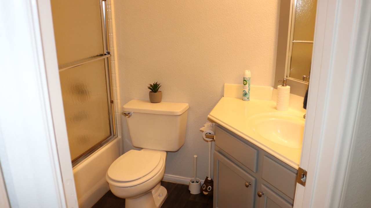 Photo of Bathroom in North Las Vegas