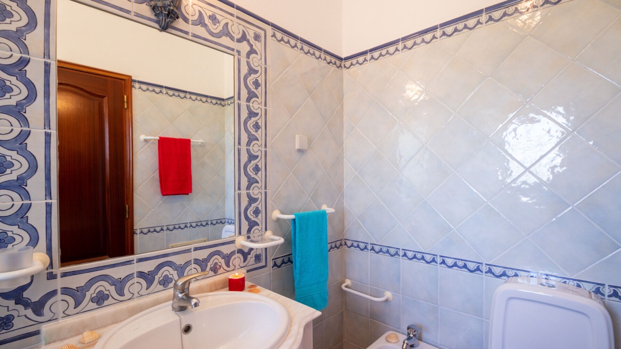Photo of Bathroom in Monte Raposo