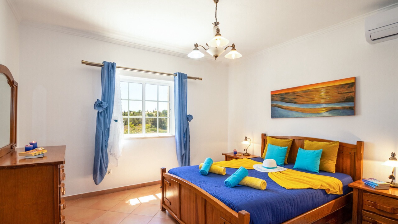 Photo of Bedroom in Monte Raposo