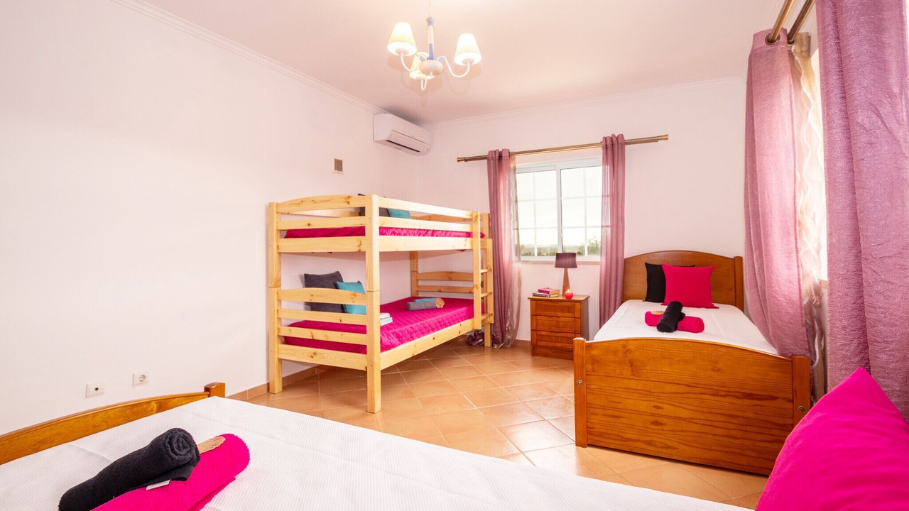 Photo of Bedroom in Monte Raposo
