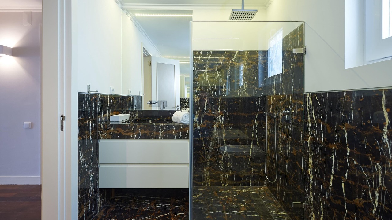 Photo of Bathroom in Cascais