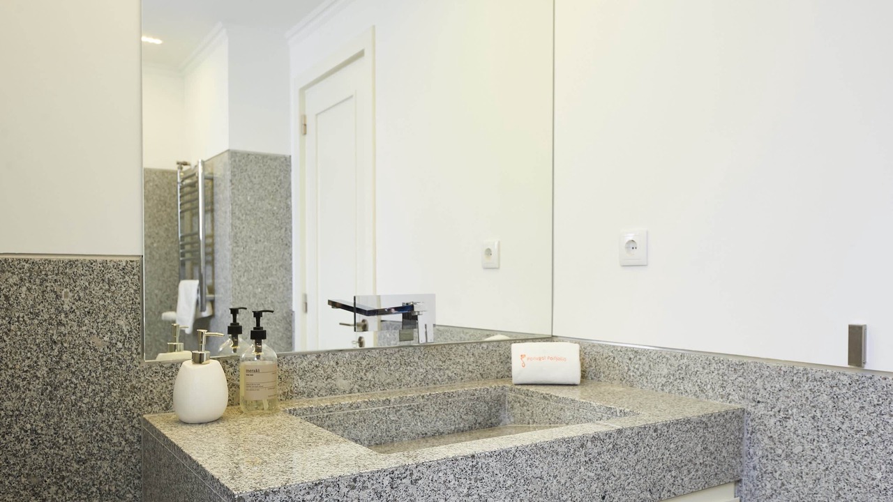 Photo of Bathroom in Cascais