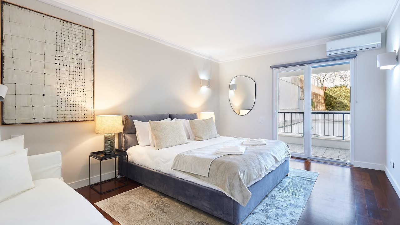 Photo of Bedroom in Cascais