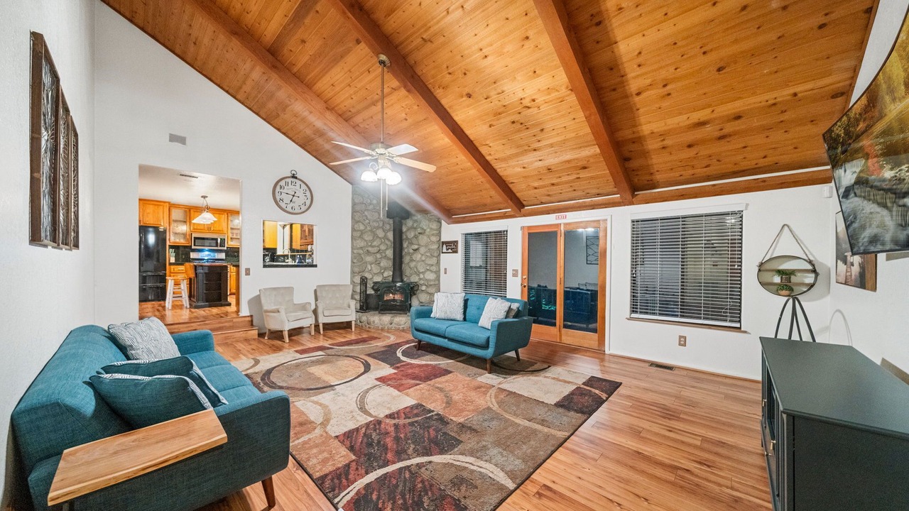 Photo of Livingroom in Idyllwild