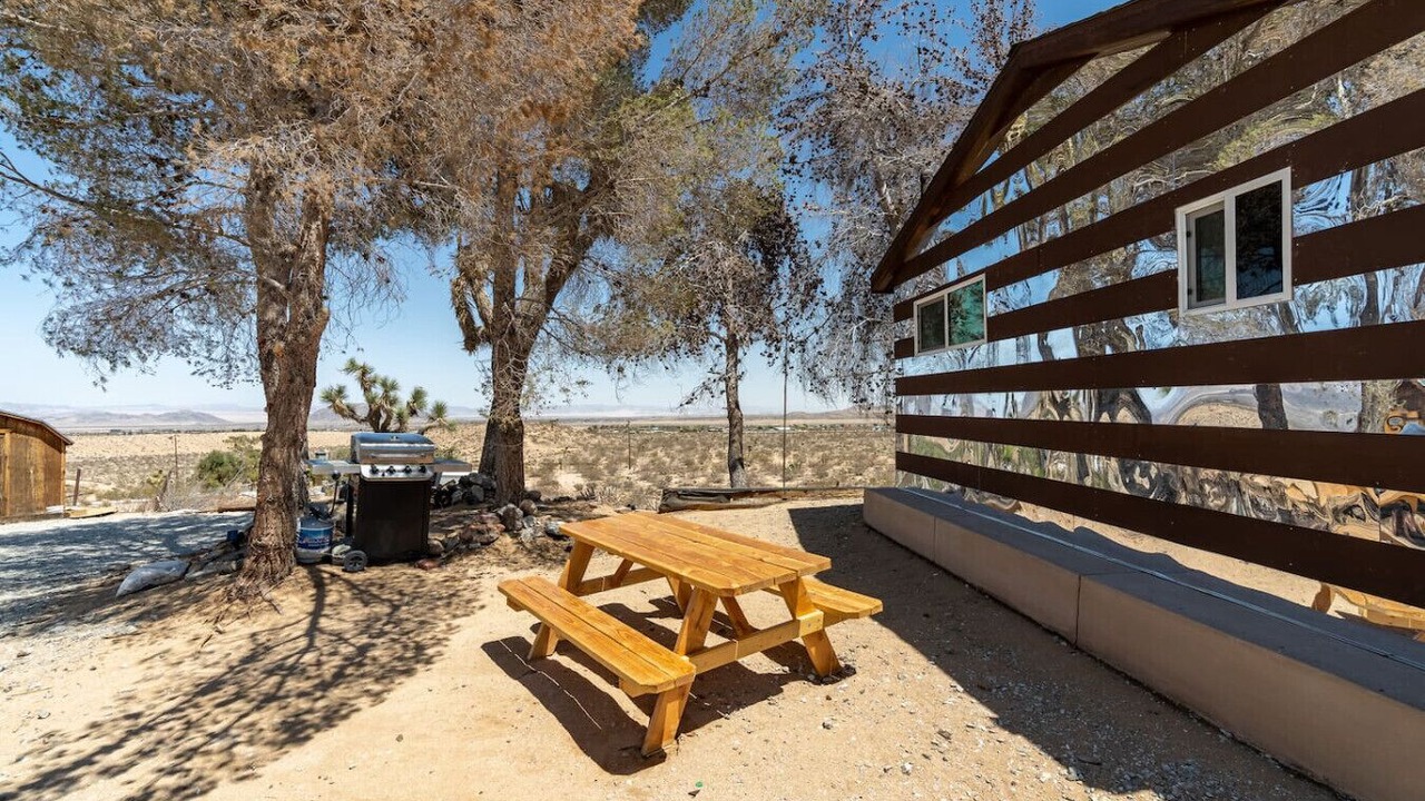 Photo of Outdoor in Landers