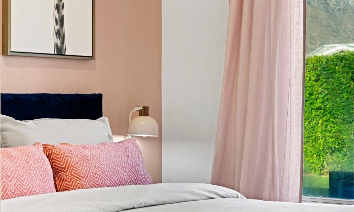 Photo of Bedroom in Racquet Club South