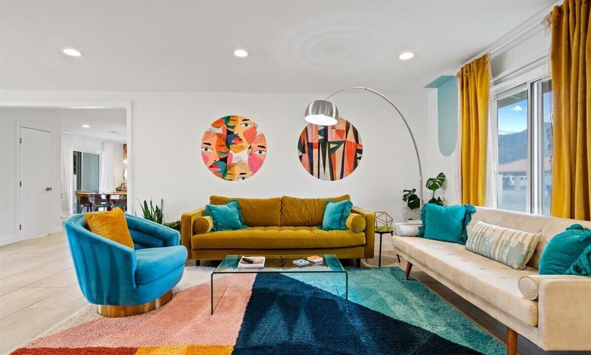 Photo of Livingroom in Racquet Club South