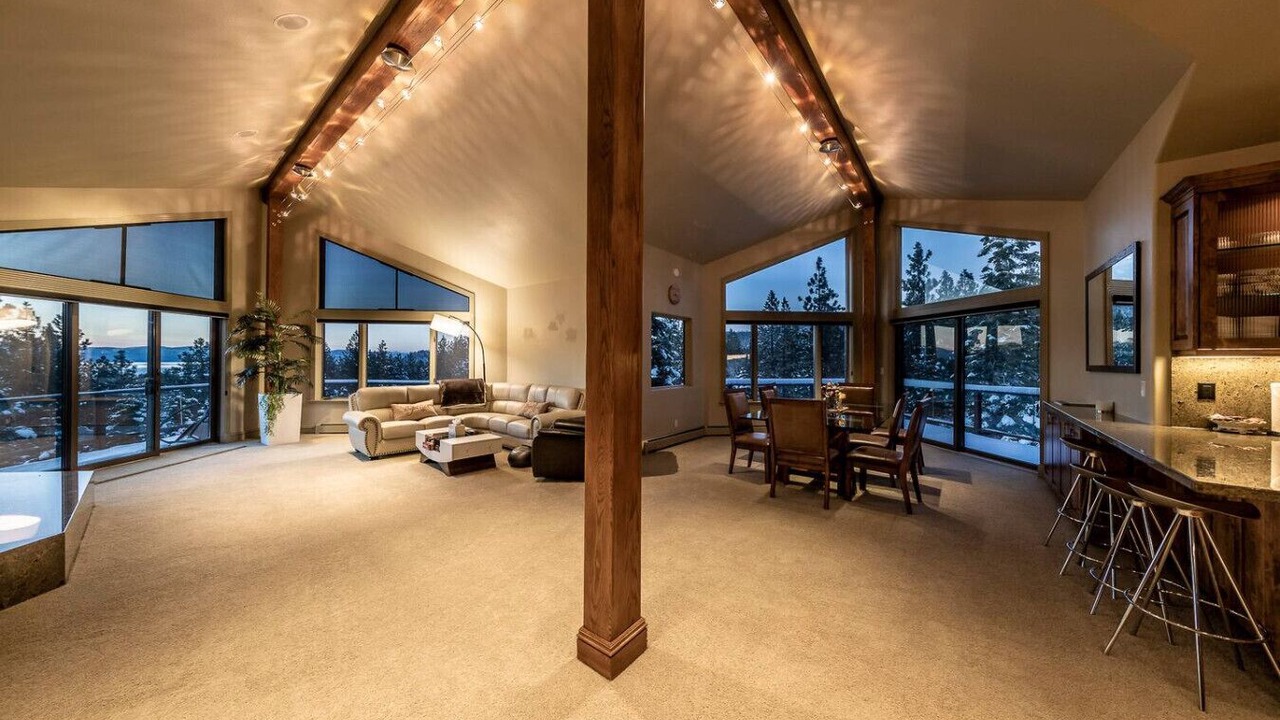 Photo of Livingroom in Lower Kingsbury
