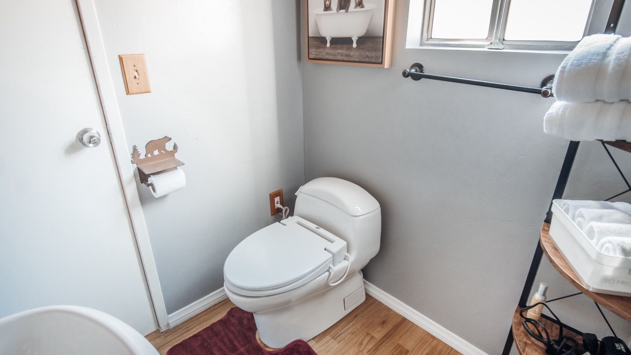 Photo of Bathroom in Woodlands