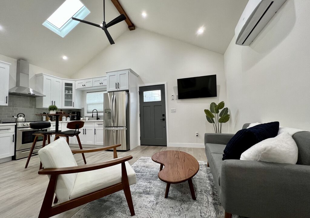 Photo of Livingroom in Los Angeles