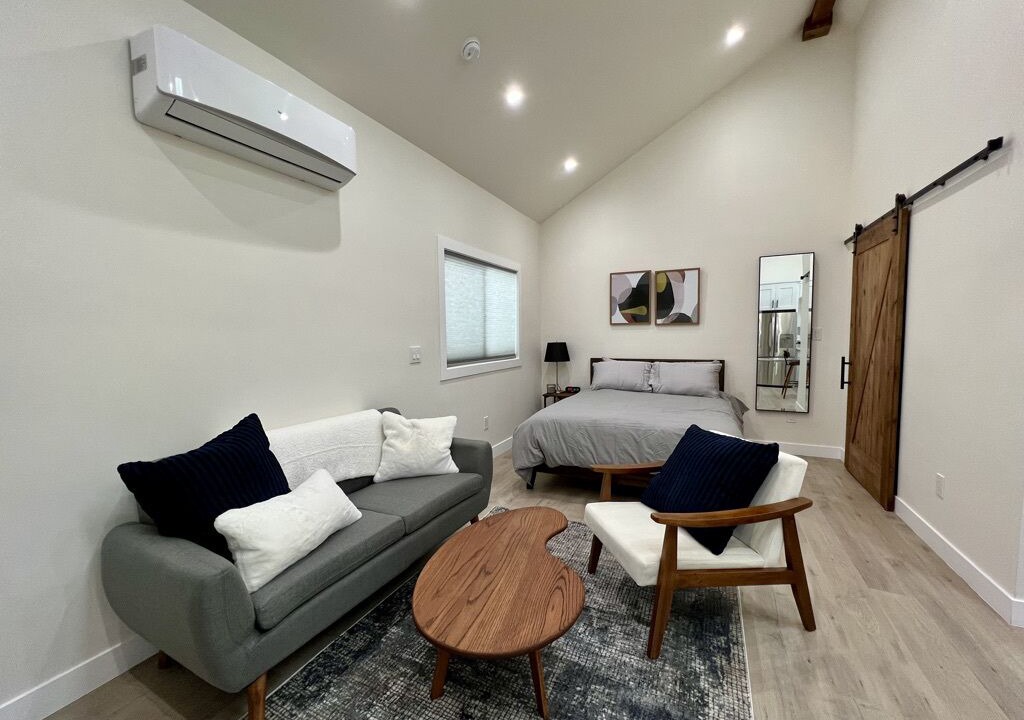 Photo of Livingroom in Los Angeles