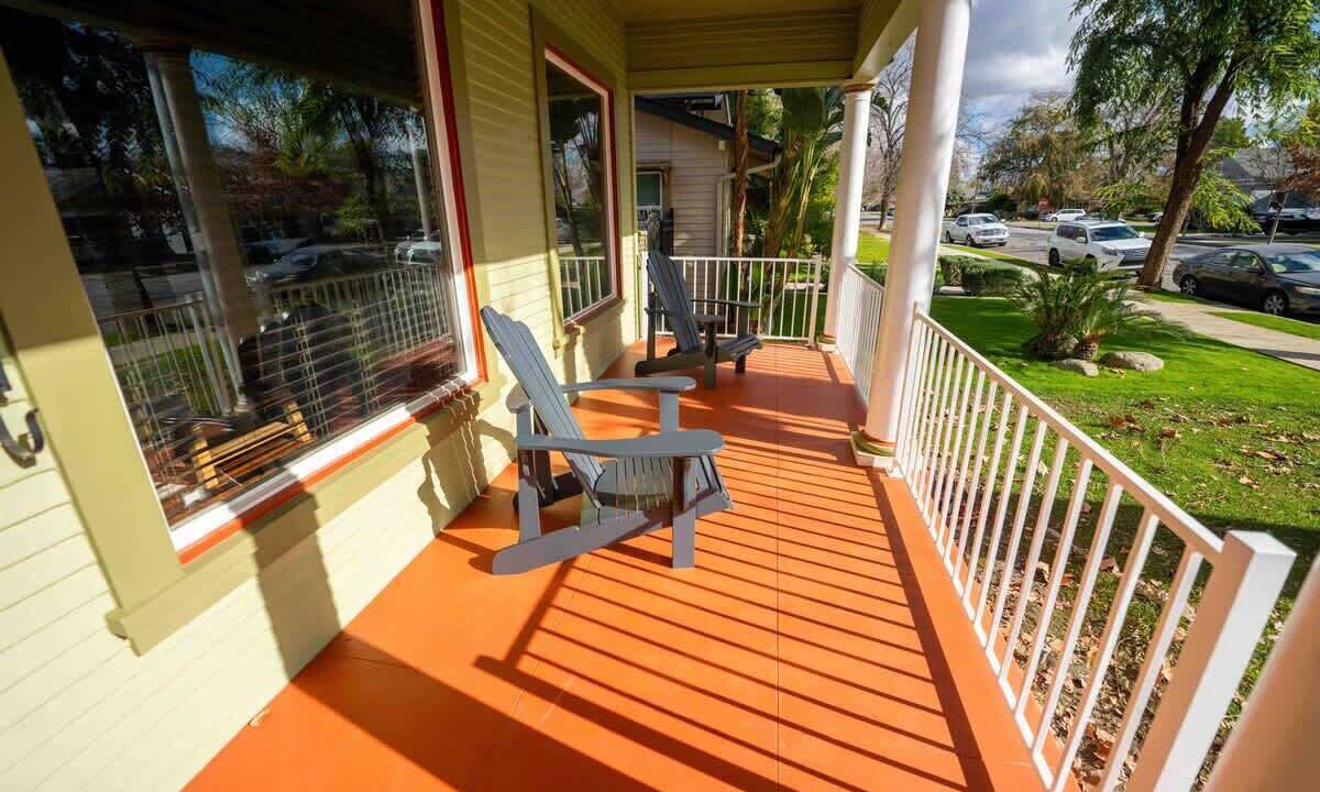 Photo of Patio Balcony in Riviera - Westchester