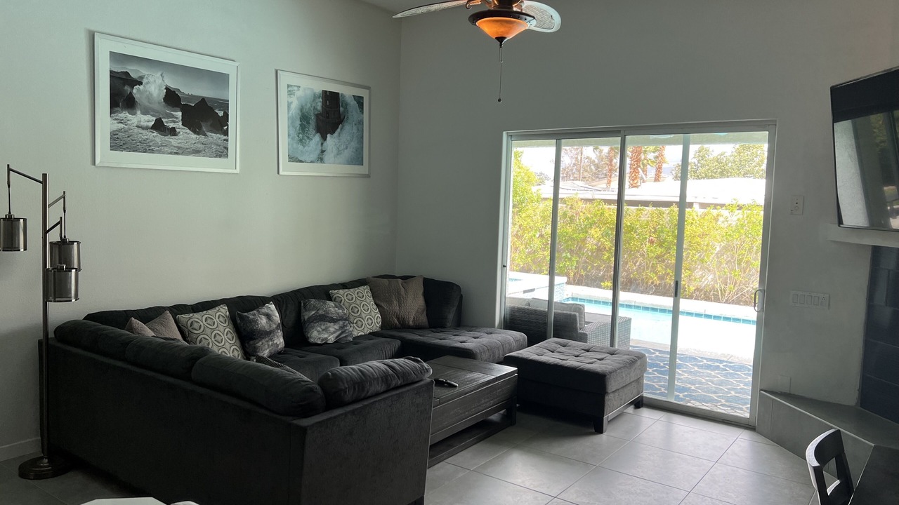 Photo of Livingroom in Sunrise Vista Chino