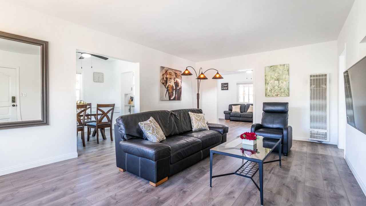 Photo of Livingroom in North Hollywood