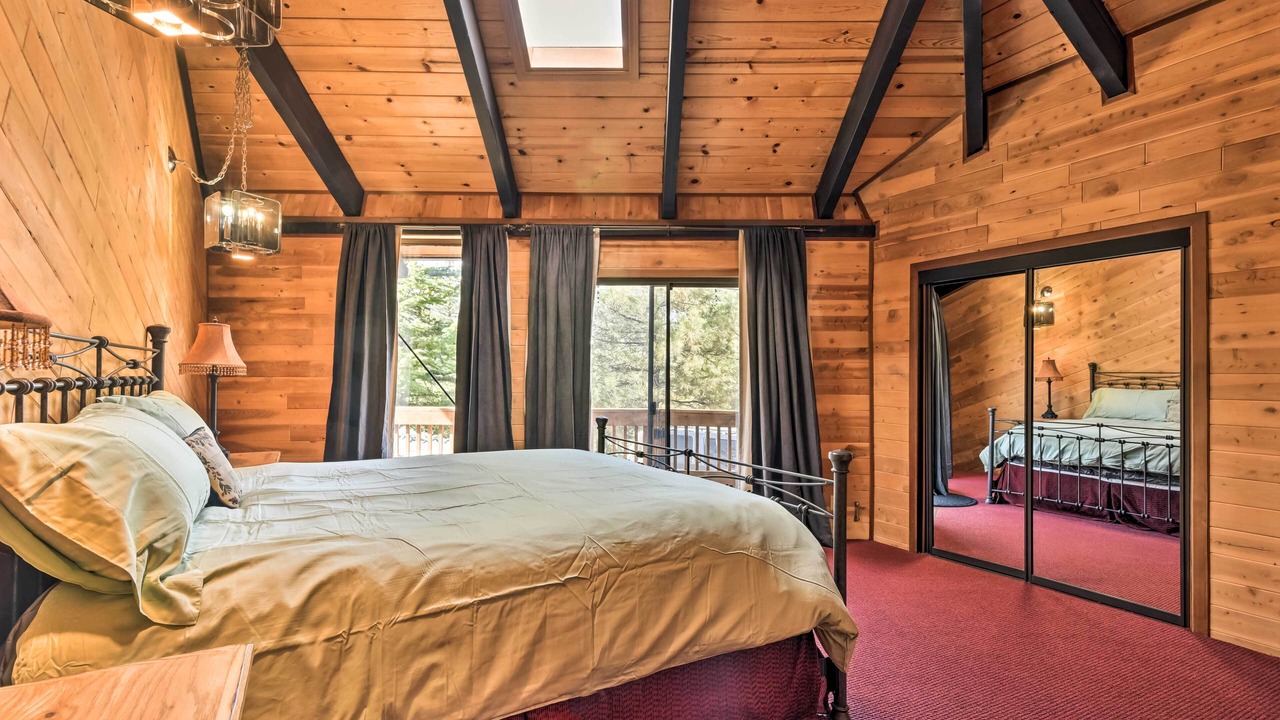 Photo of Bedroom in Pine Mountain Club
