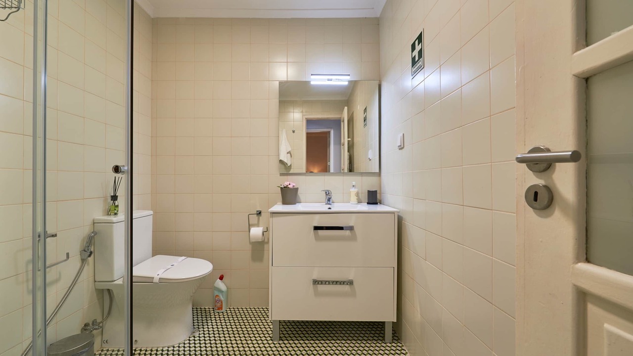 Photo of Bathroom in Alfama