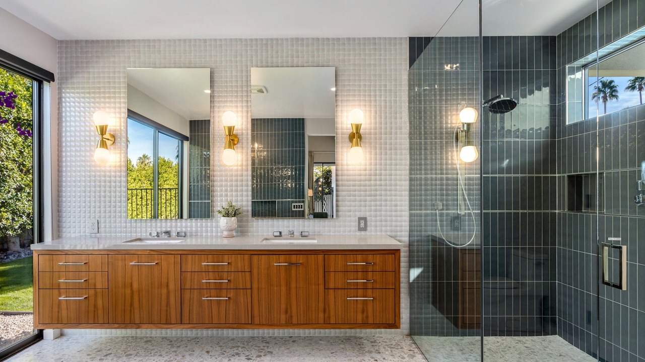 Photo of Bathroom in Indian Canyon