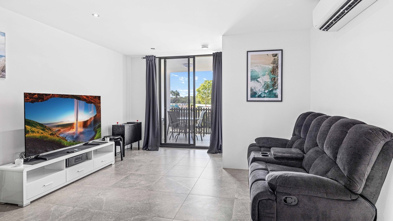 Photo of Livingroom in Sandstone Point