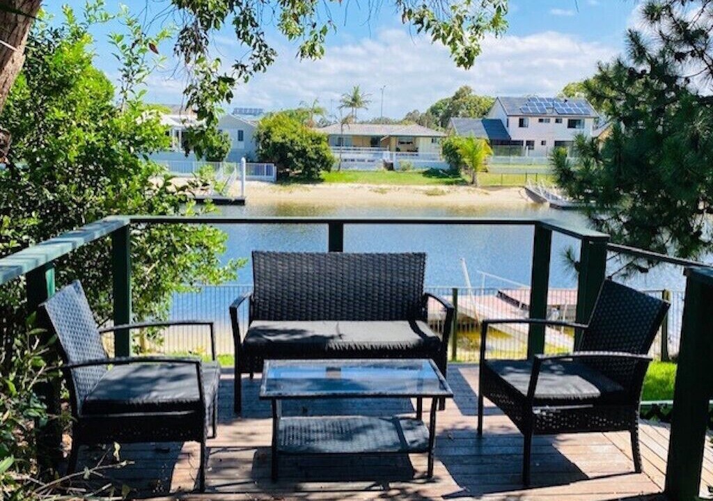 Photo of Patio Balcony in Mermaid Waters