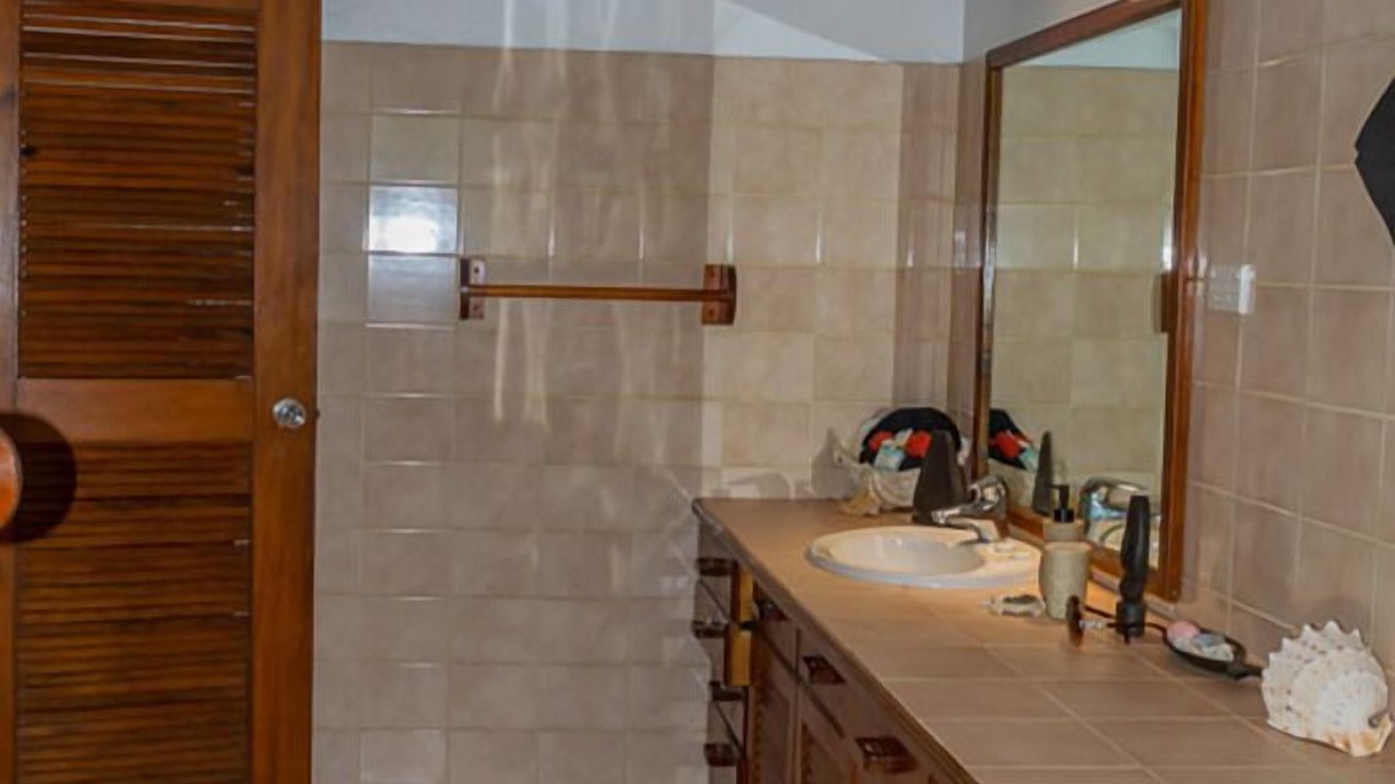 Photo of Bathroom in Taveuni Island East