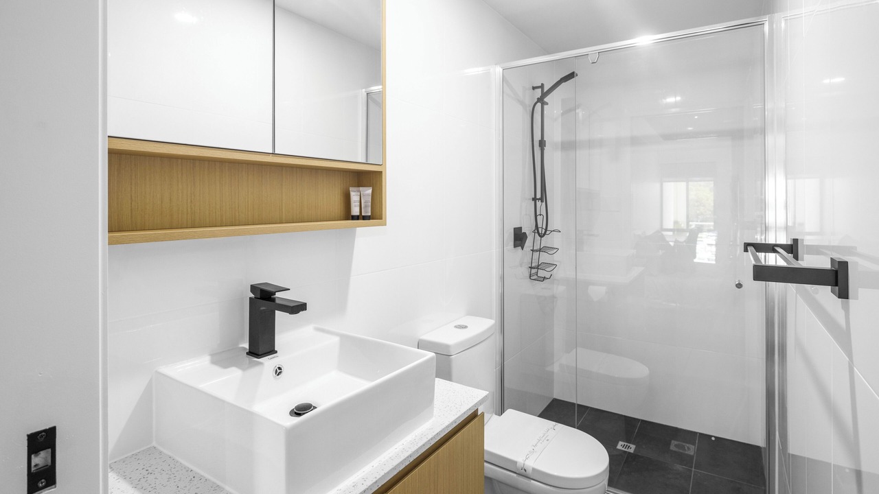 Photo of Bathroom in Sandstone Point