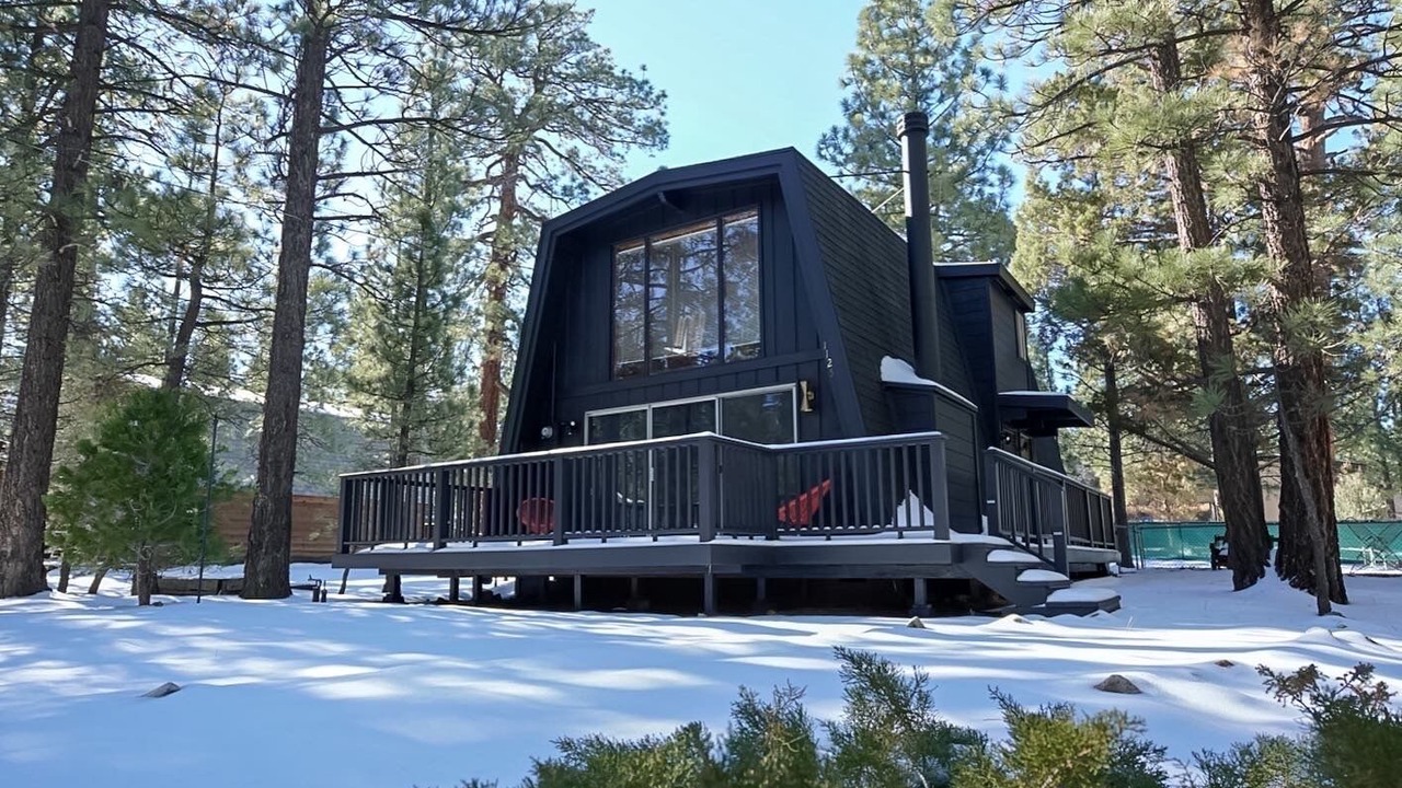 Photo of Outdoor in Woodlands