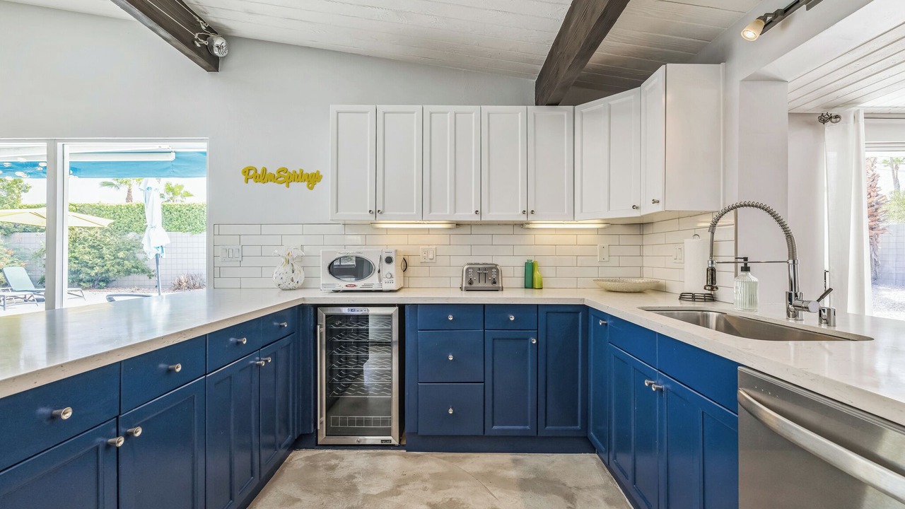 Photo of Kitchen in Racquet Club Estates