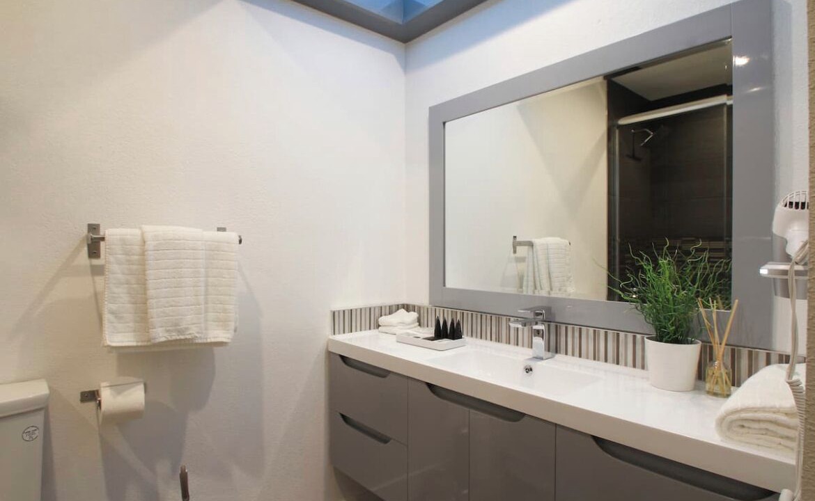 Photo of Bathroom in Sunrise Vista Chino