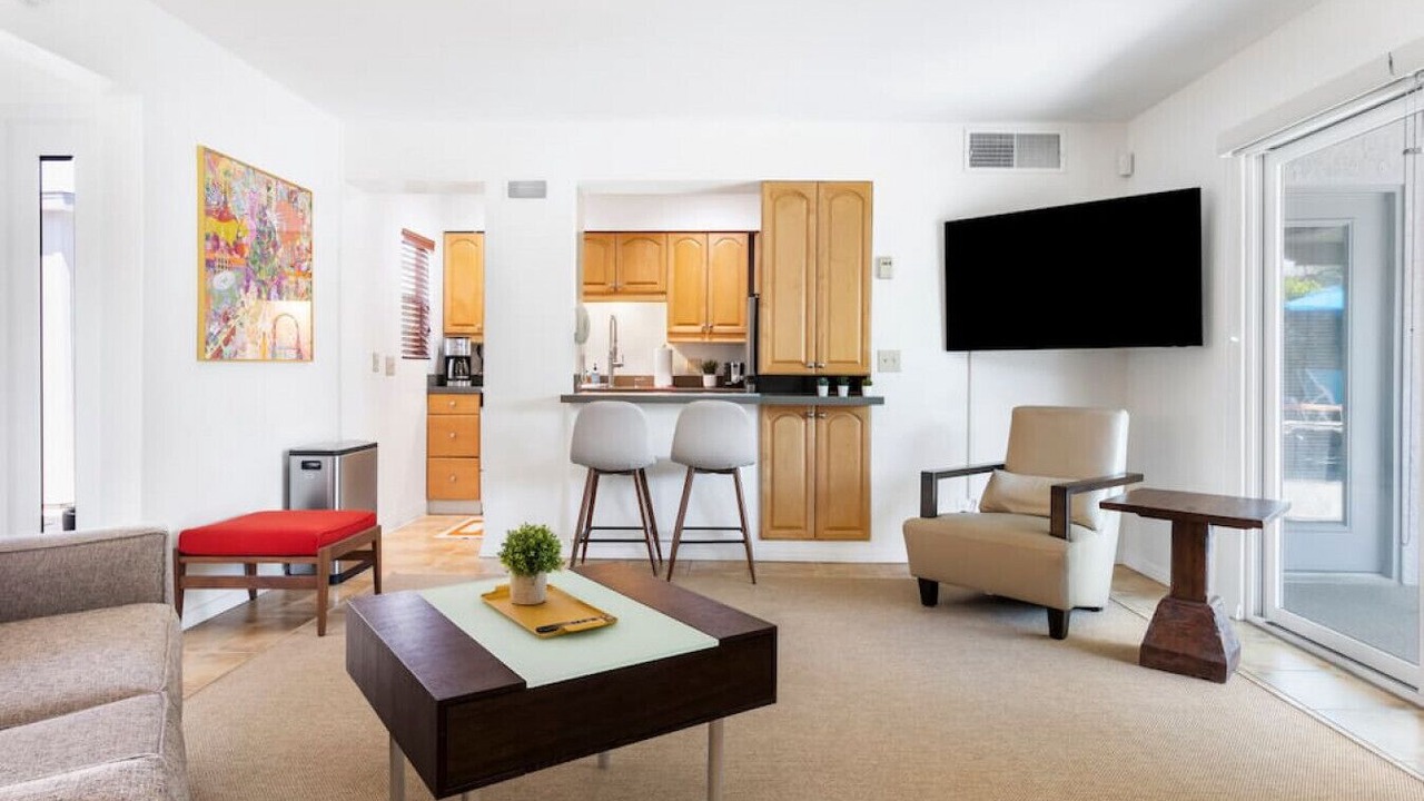 Photo of Livingroom in Deepwell Estates
