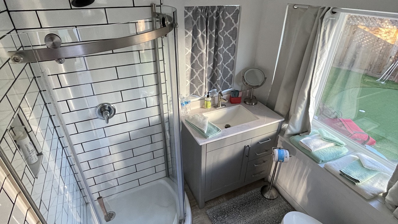 Photo of Bathroom in Carpinteria