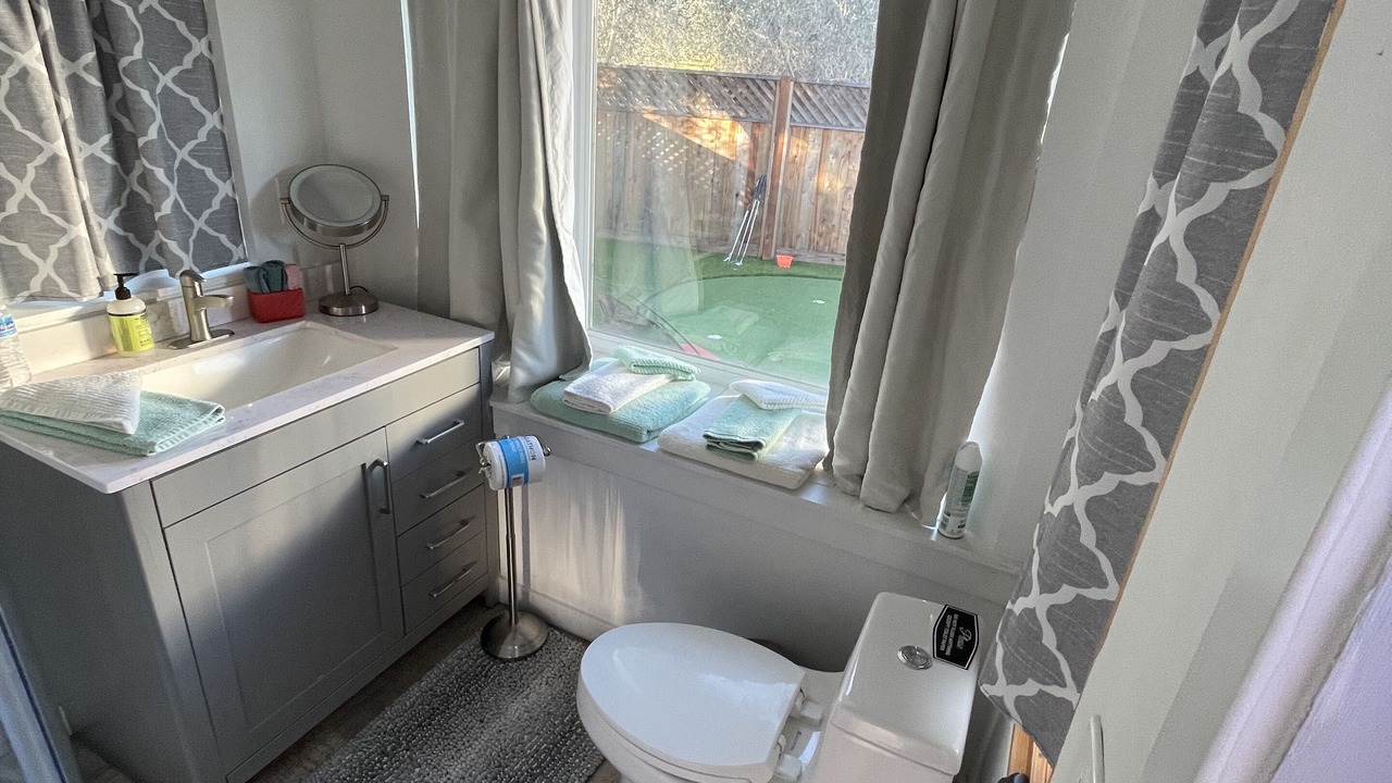 Photo of Bathroom in Carpinteria