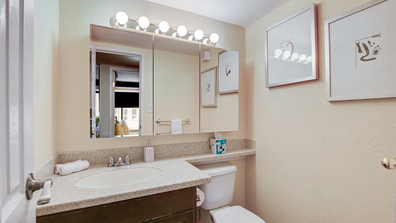 Photo of Bathroom in Las Vegas Strip