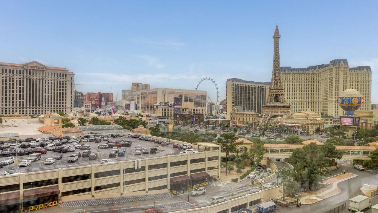 Photo of Others in Las Vegas Strip