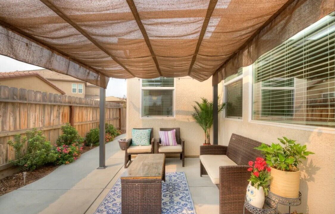 Photo of Patio Balcony in Raisin