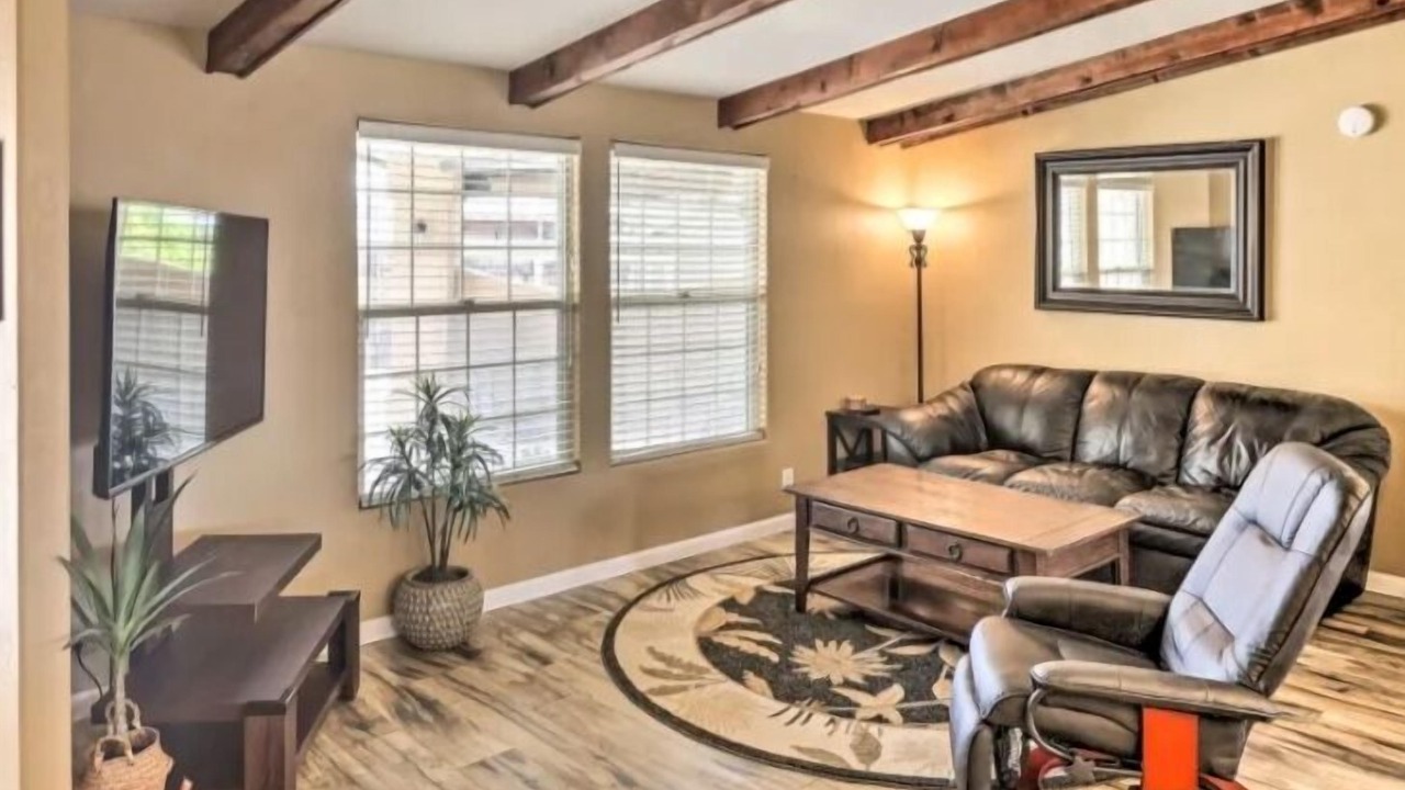 Photo of Livingroom in Cienega Springs