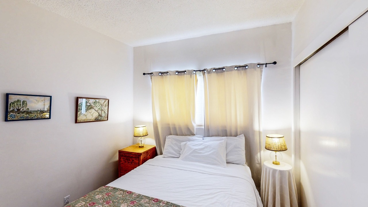 Photo of Bedroom in Summerland