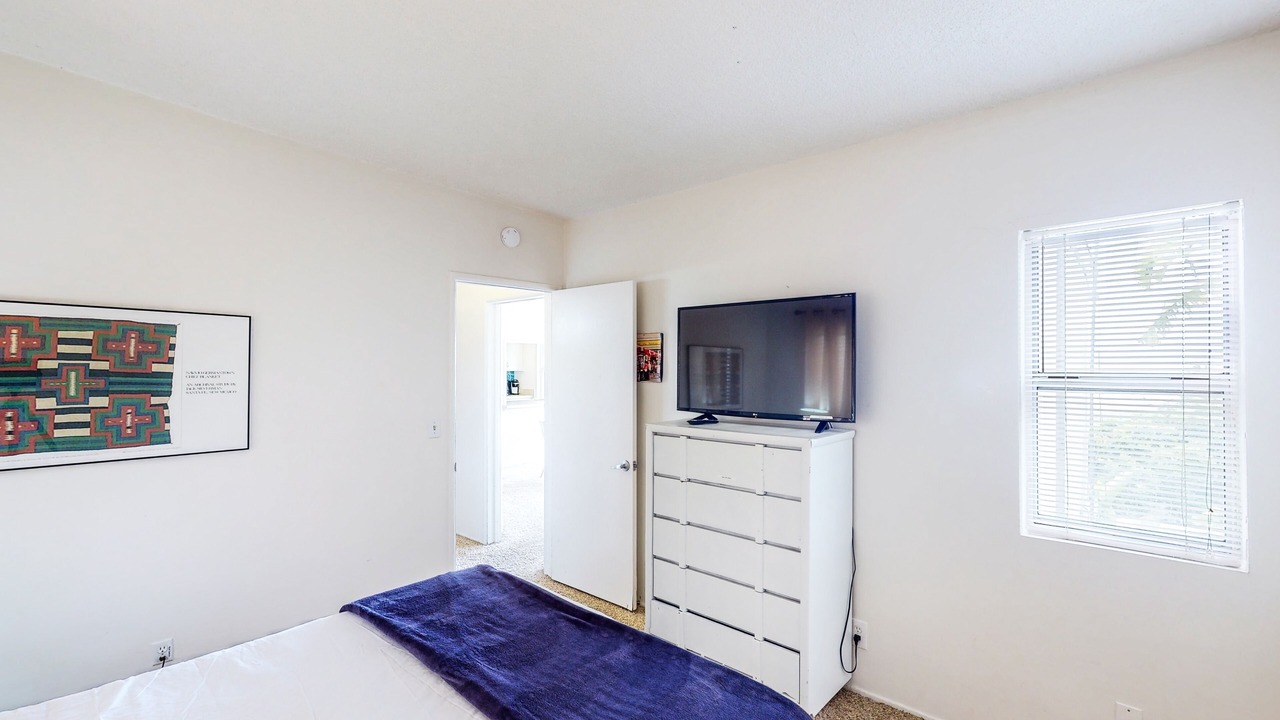 Photo of Bedroom in Summerland