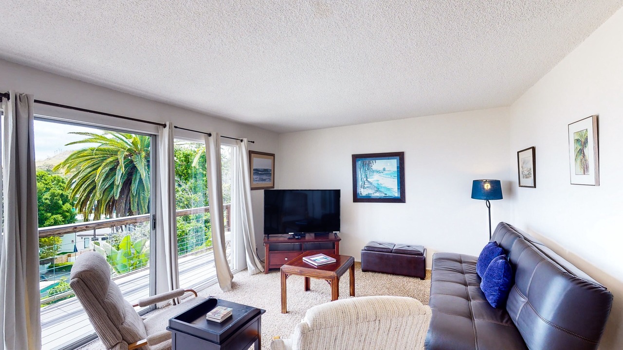 Photo of Livingroom in Summerland