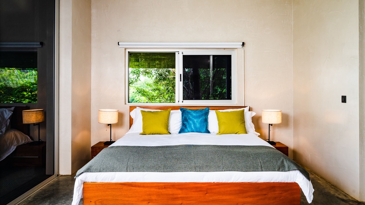 Photo of Bedroom in Black Beauty