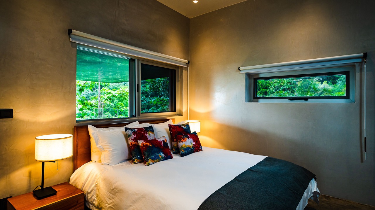 Photo of Bedroom in Black Beauty
