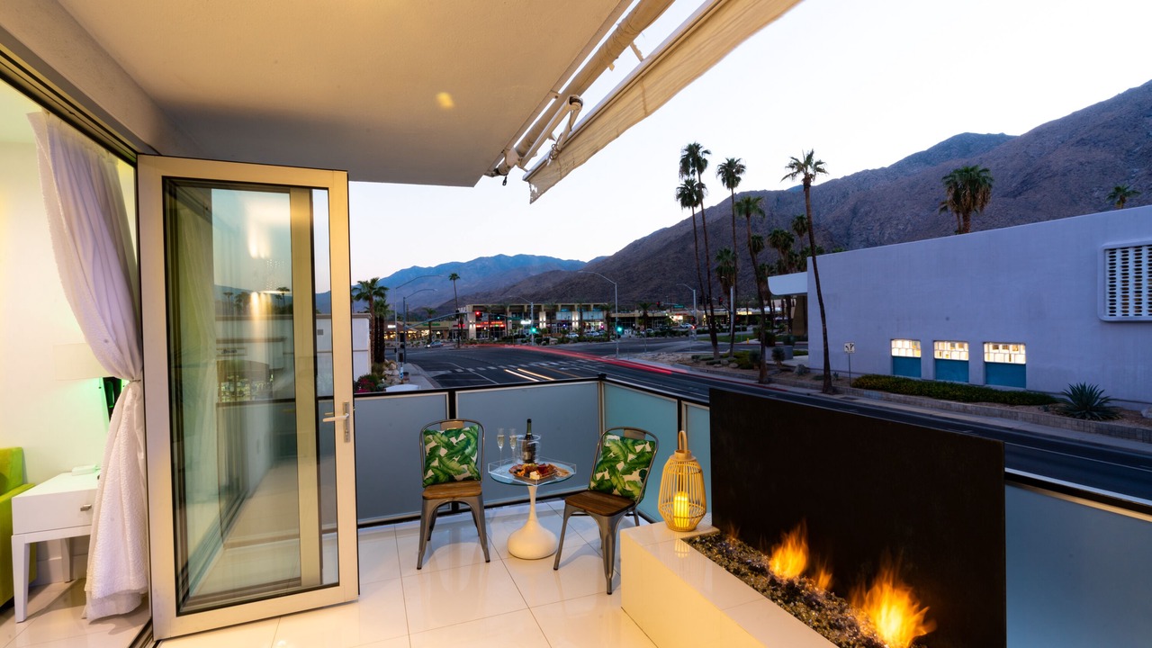 Photo of Patio Balcony in Tahquitz River Estates