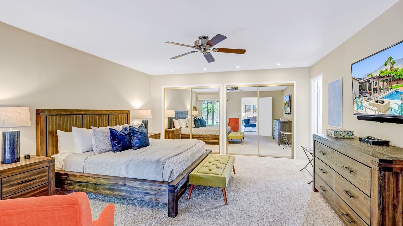 Photo of Bedroom in Racquet Club South