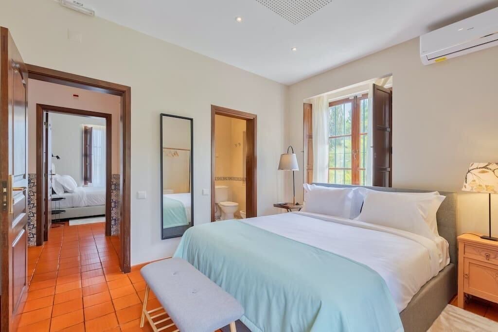 Photo of Bedroom in Setubal