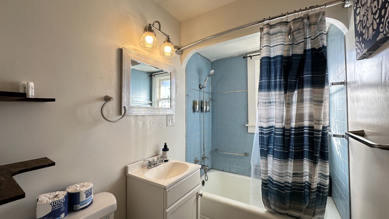 Photo of Bathroom in Tulare