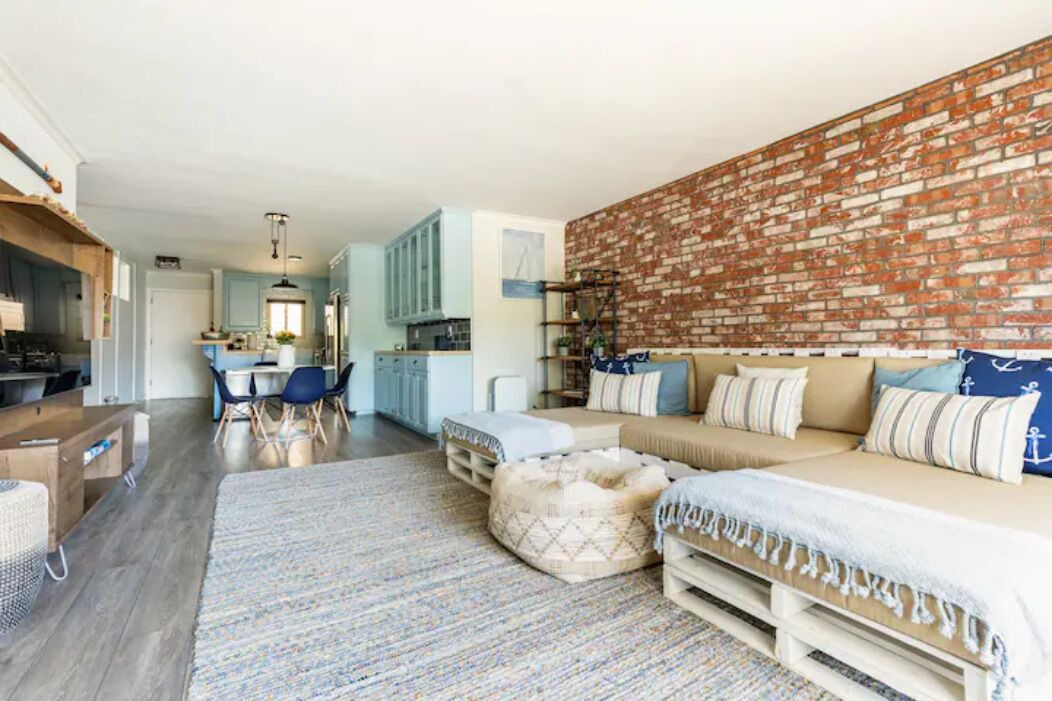 Photo of Livingroom in Coronado