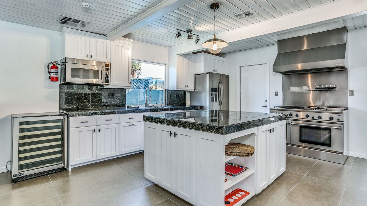 Photo of Kitchen in Tahquitz River Estates